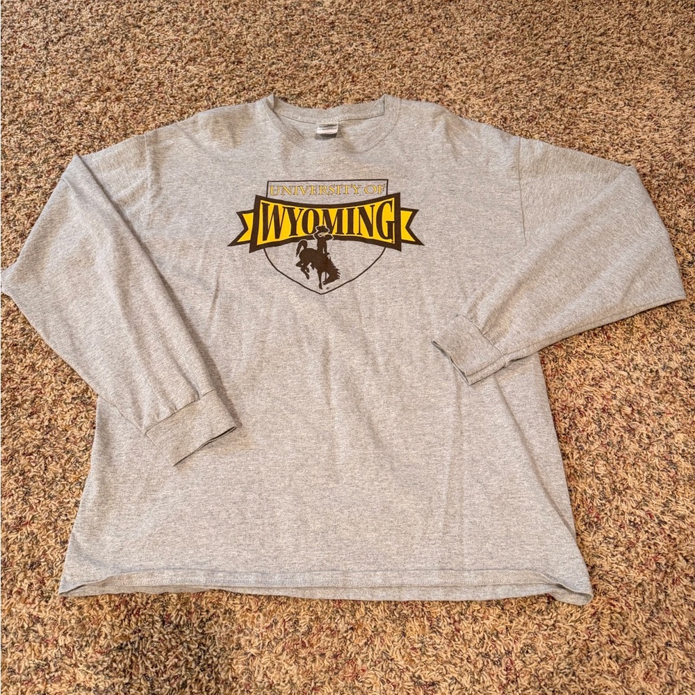 Gildan Gray Long Sleeve with Wyoming Graphic